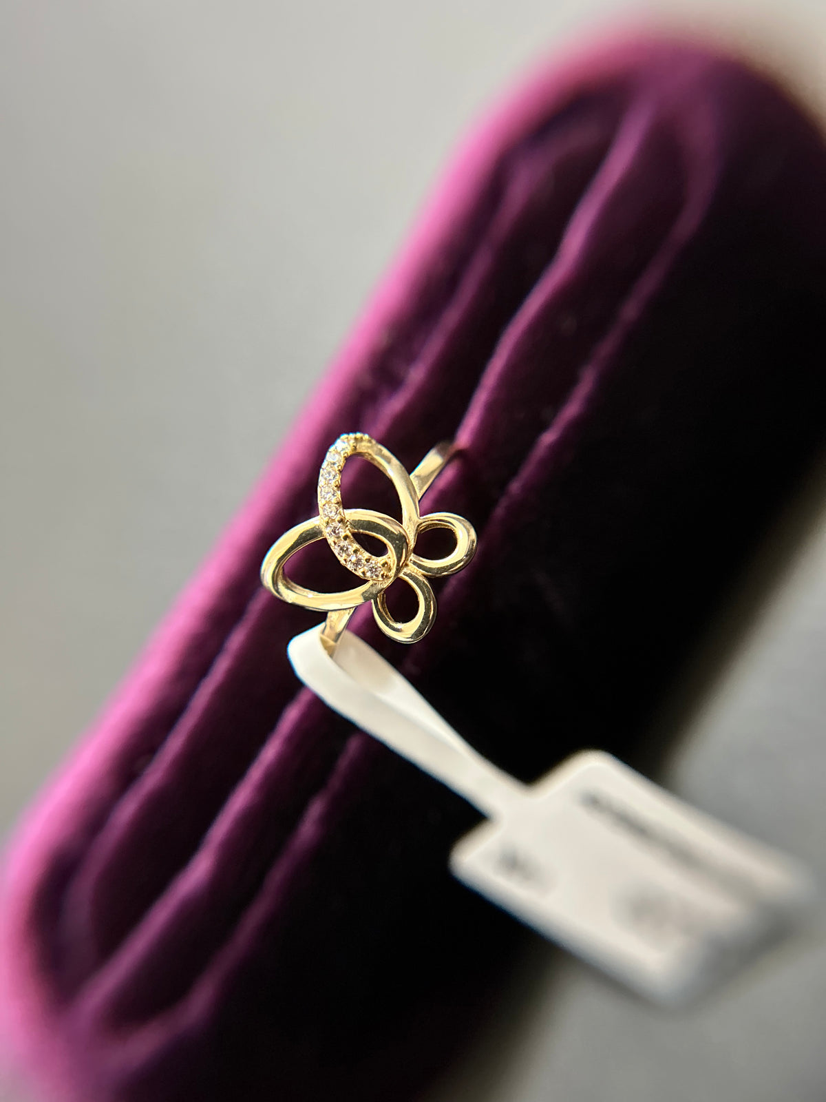 Woman’s Ring 14K Gold