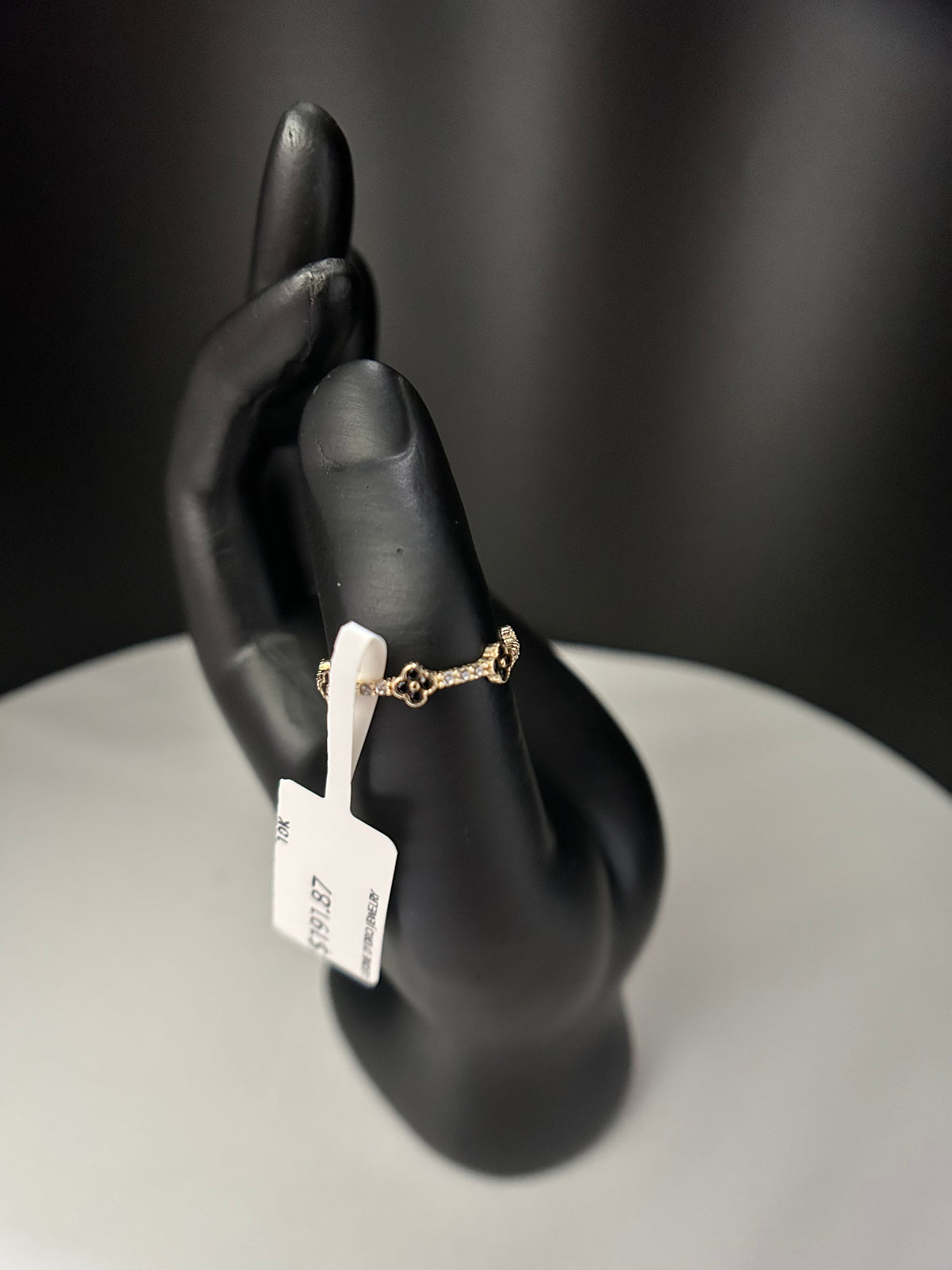 Woman’s Ring 10K Gold