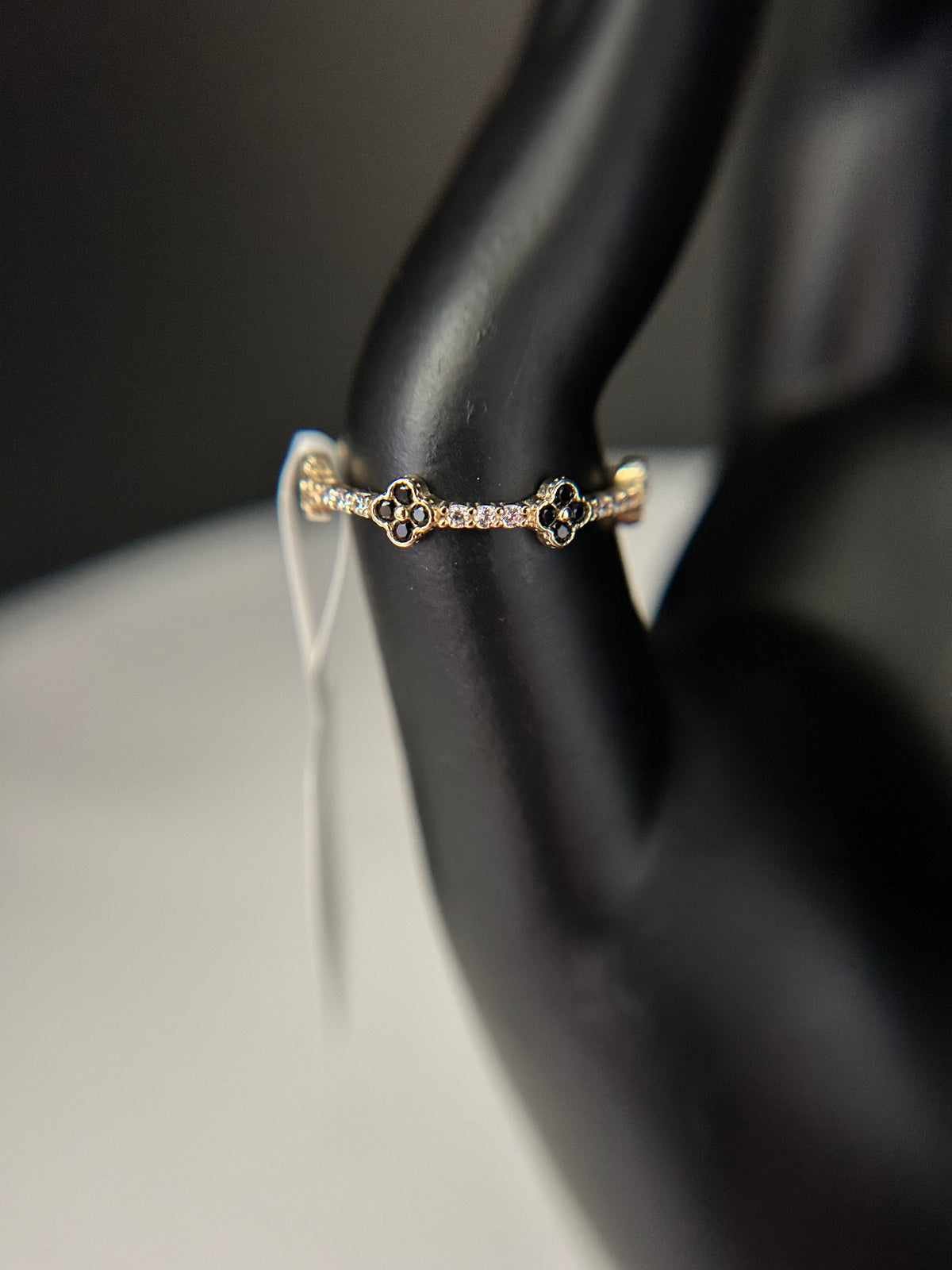 Woman’s Ring 10K Gold