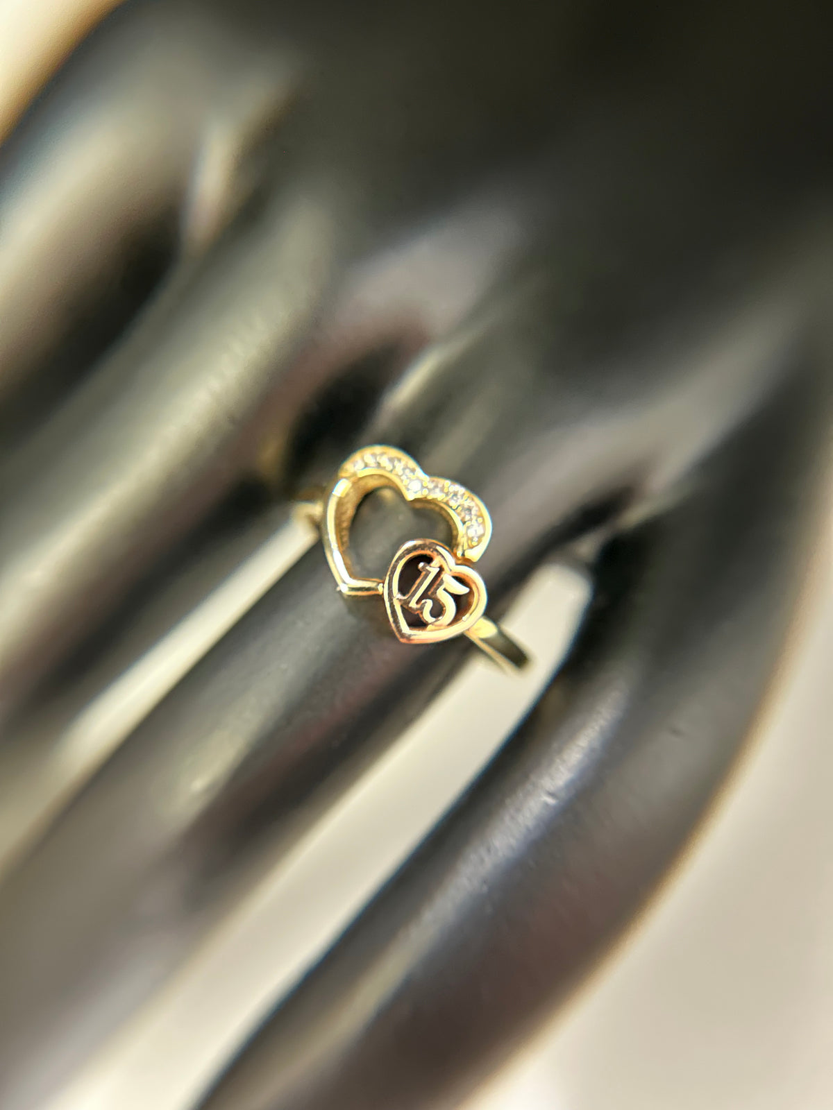 Woman’s Ring 10K Gold