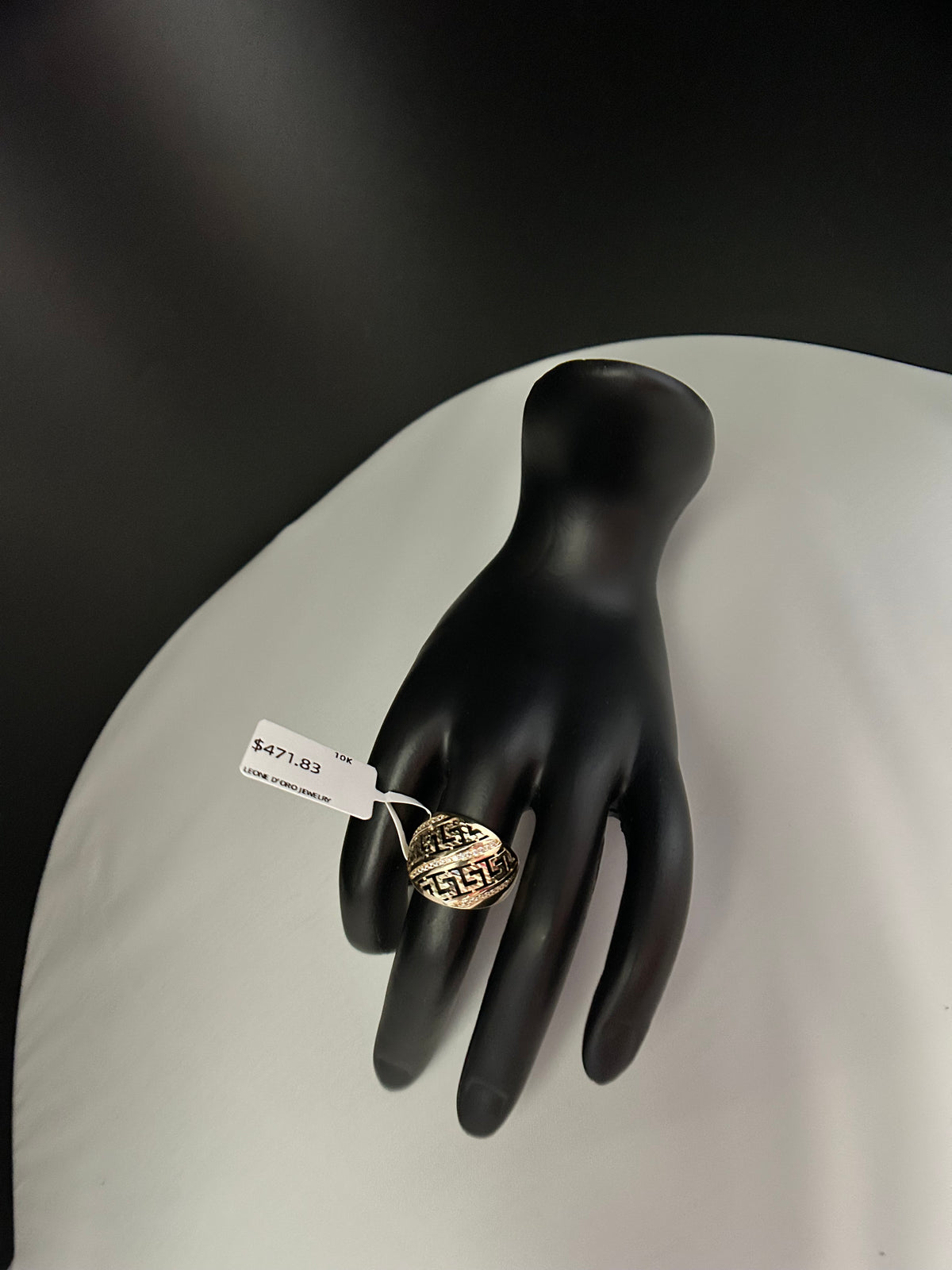 Woman’s Ring 10K Gold