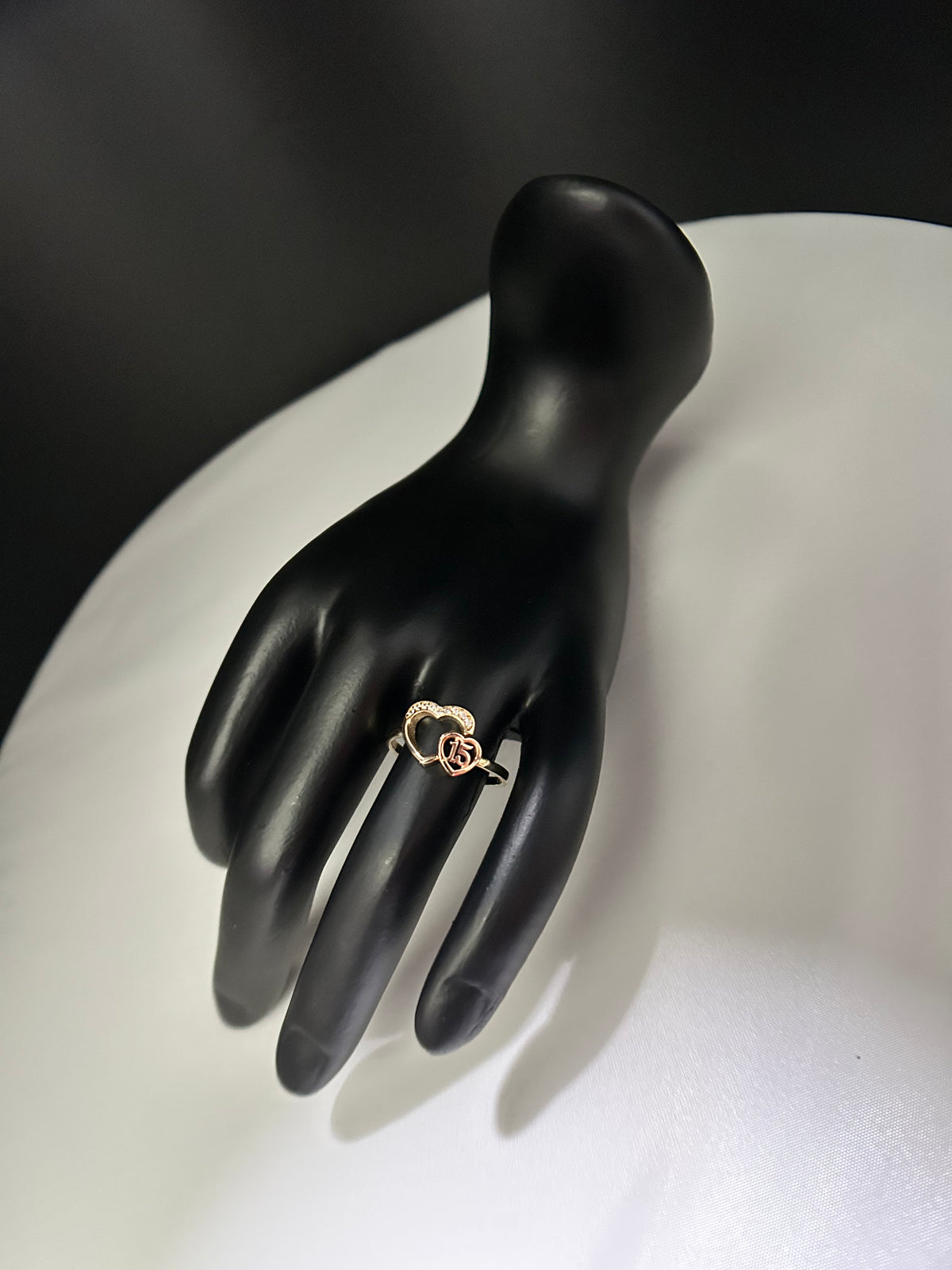 Woman’s Ring 10K Gold
