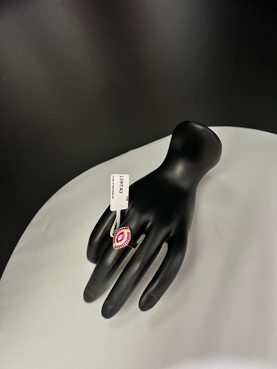 Woman’s Ring 10K Gold