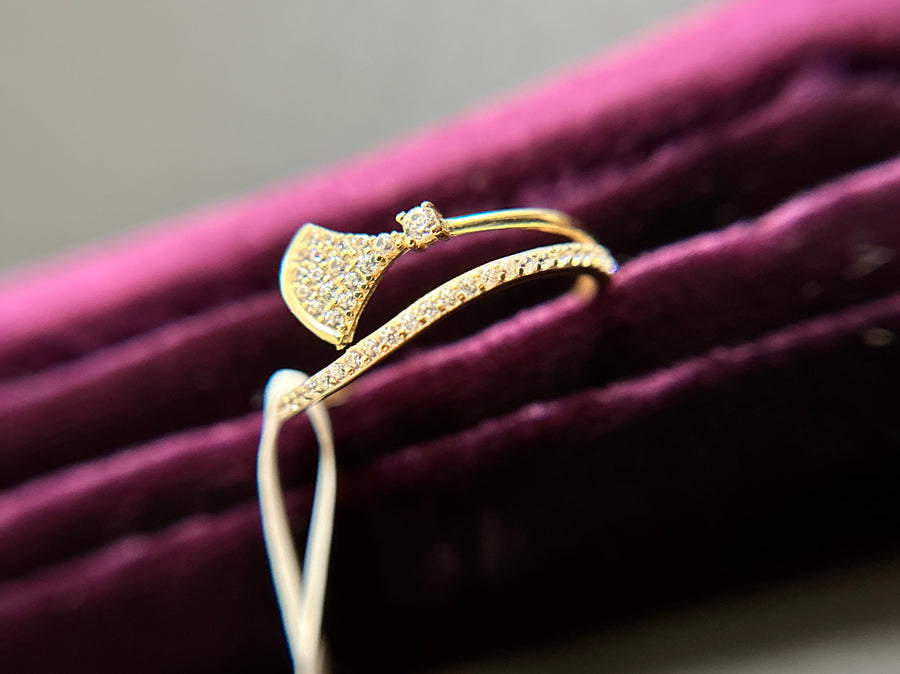 Woman’s Ring 10 K Gold