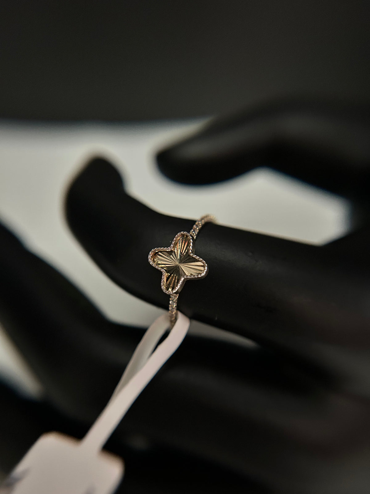 Woman’s Ring 10K Gold