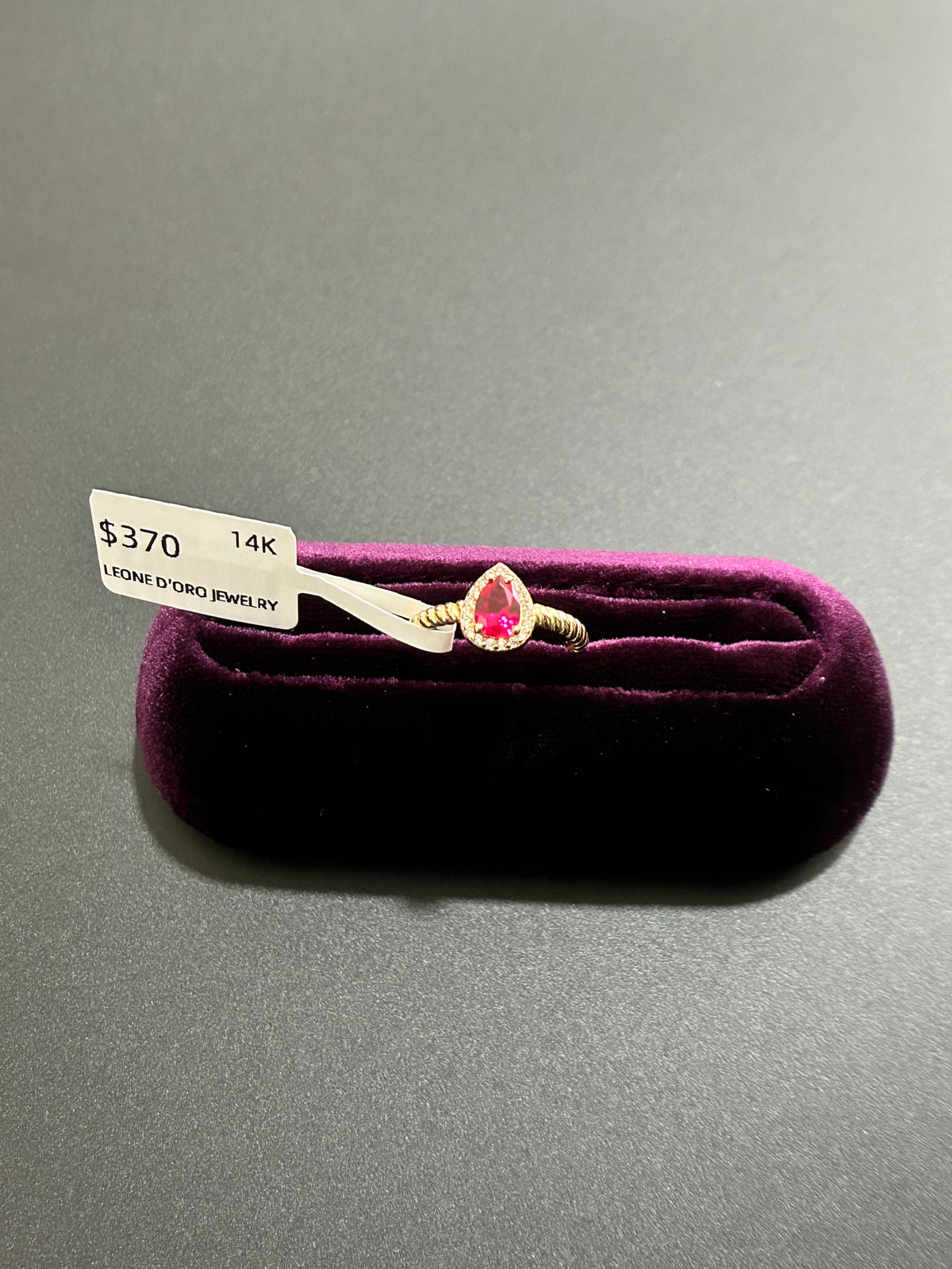 Woman’s Ring 14K Gold